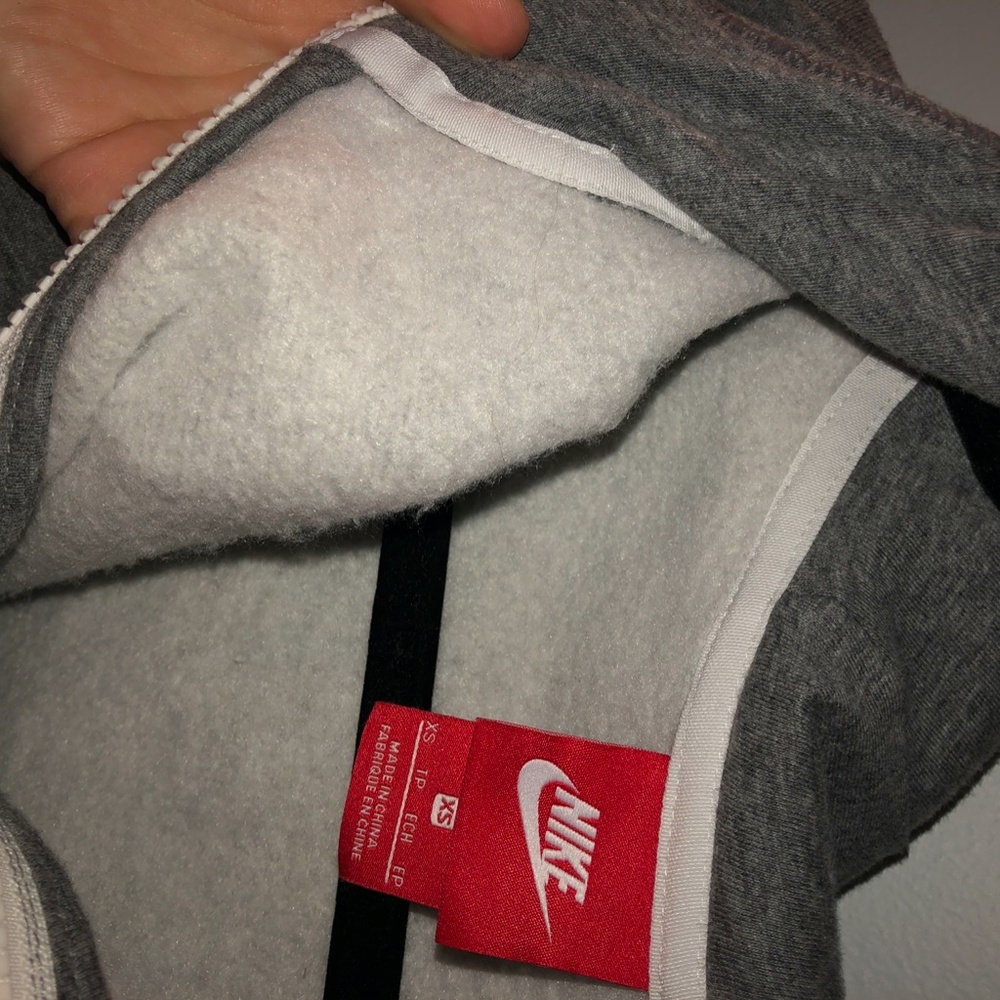 Sweatshirt - Picture 4 of 4